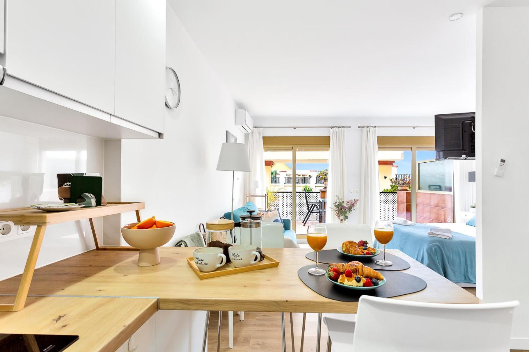 Modern Beach Apartment Romana Playa 723 In Marbella, Elviria Екстер'єр фото