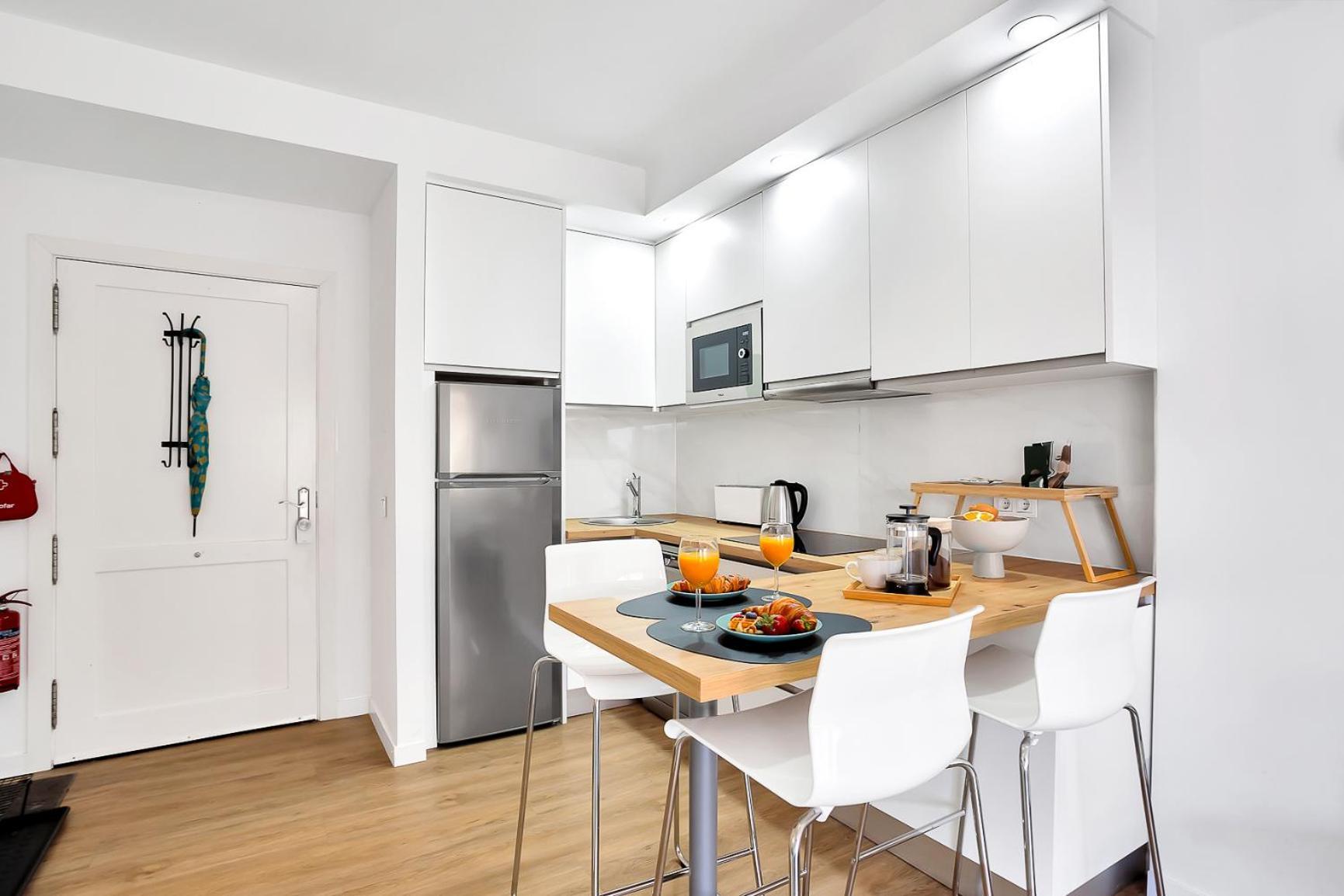 Modern Beach Apartment Romana Playa 723 In Marbella, Elviria Екстер'єр фото