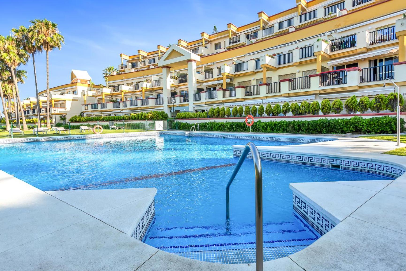 Modern Beach Apartment Romana Playa 723 In Marbella, Elviria Екстер'єр фото